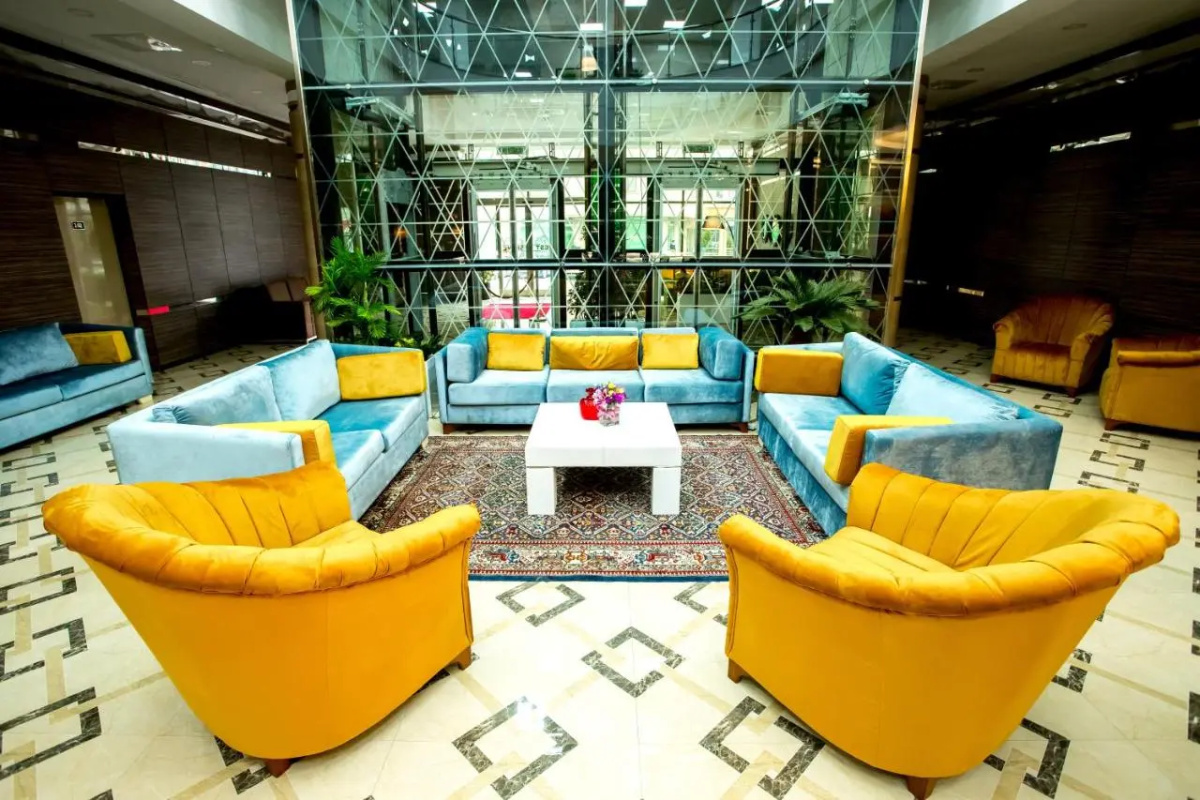 West Shine Hotel