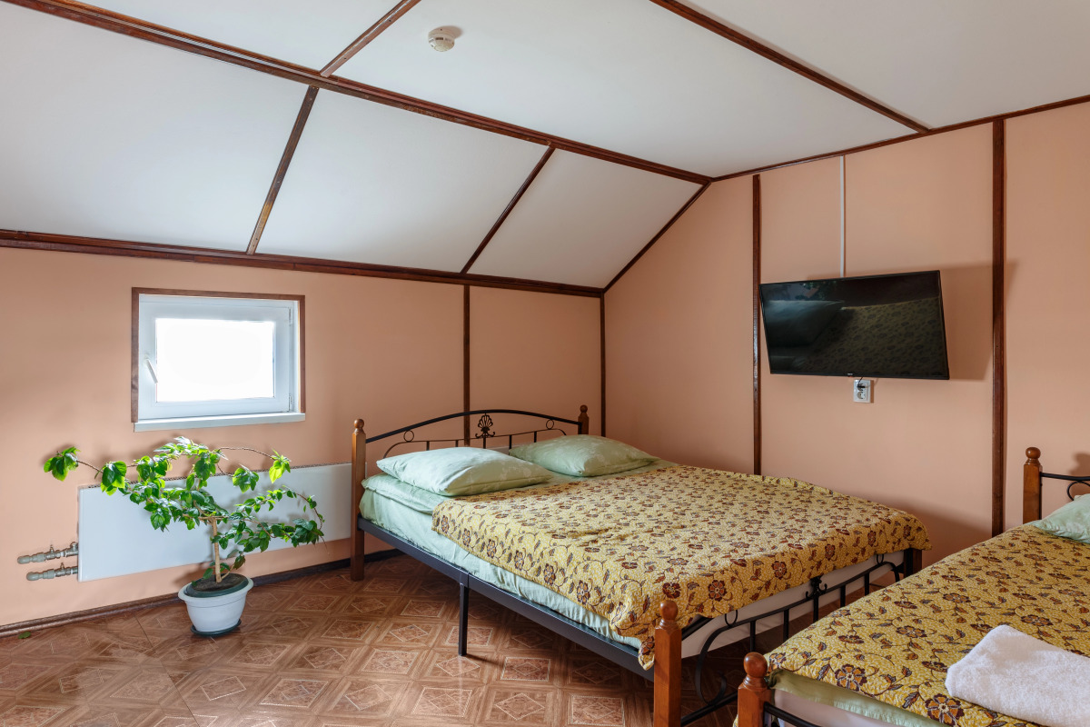 Меблированные комнаты  Еврозона