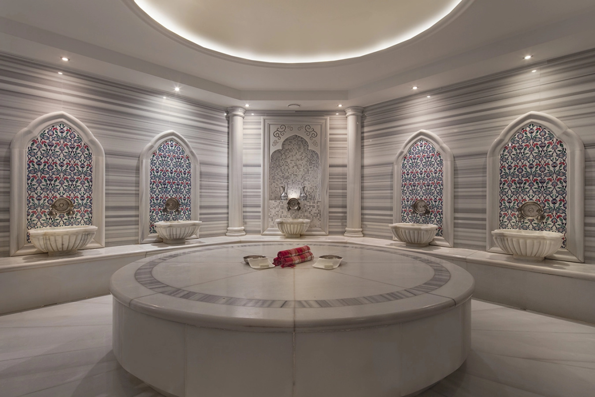Отель Merit Crystal Cove Casino & SPA