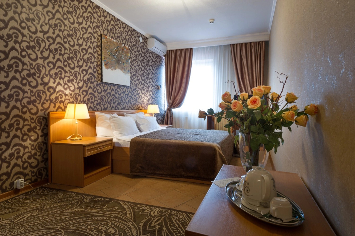 Отель Новый