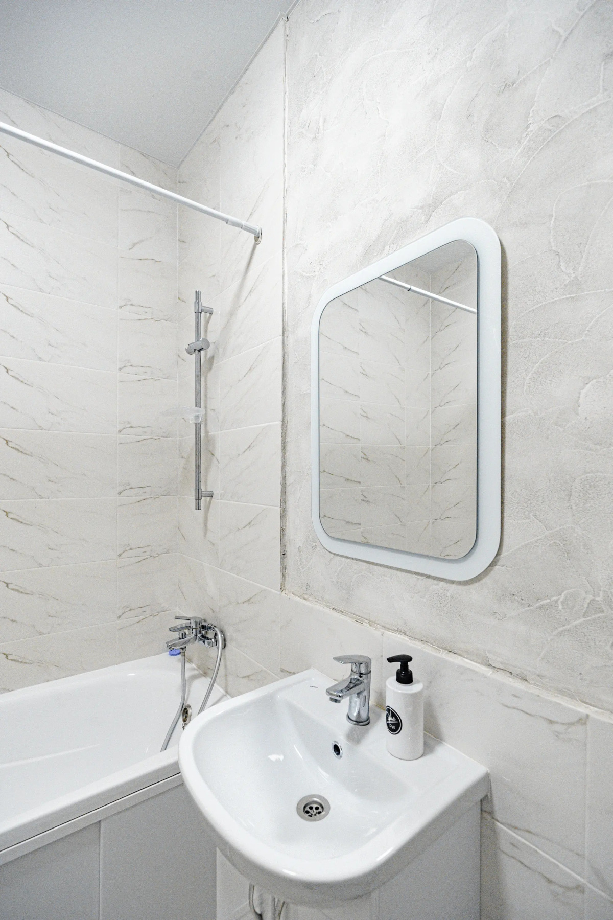 Апартаменты Брутальный Лев на 23 этаже с панорамным видом на реку