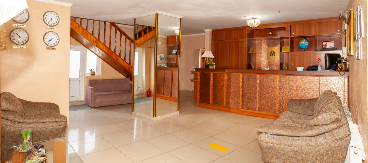 Отель Максимус