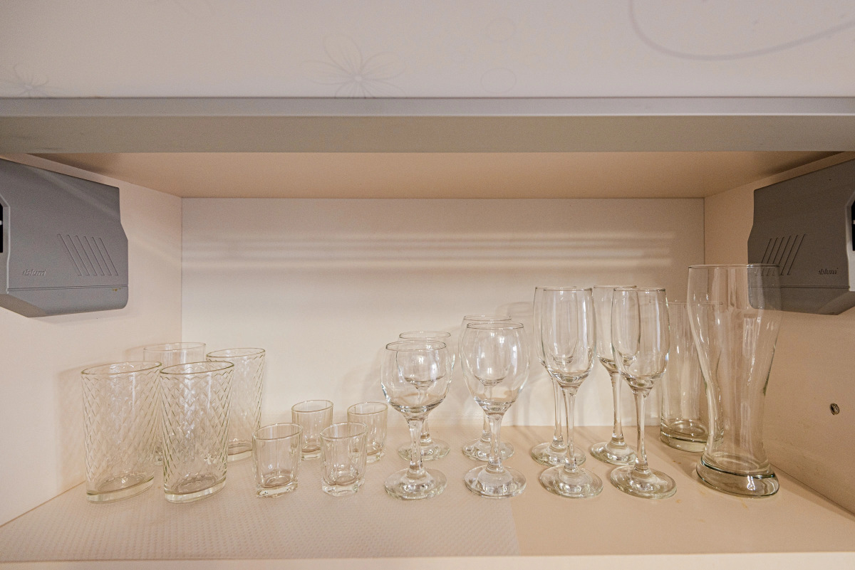 Квартира 1-к яркая у залива на Маркова 8/2 от RentAp, 4 сп.места