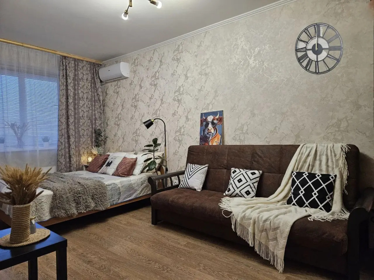 Квартира Айда к Регине (50 лет Октября 75)