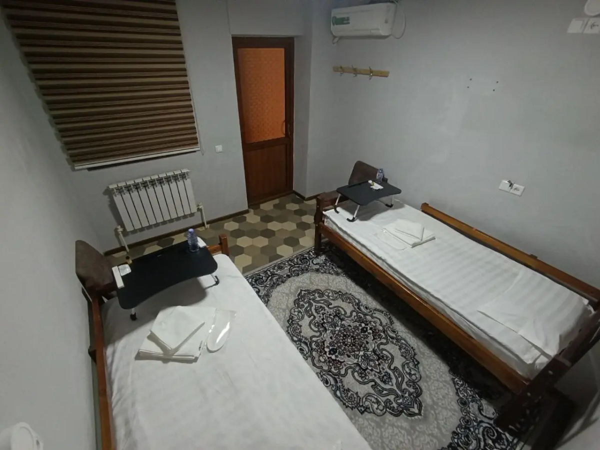 Хостел Caravan Hostel