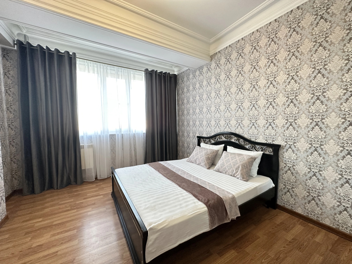 Квартира на проспекте Петра I 121