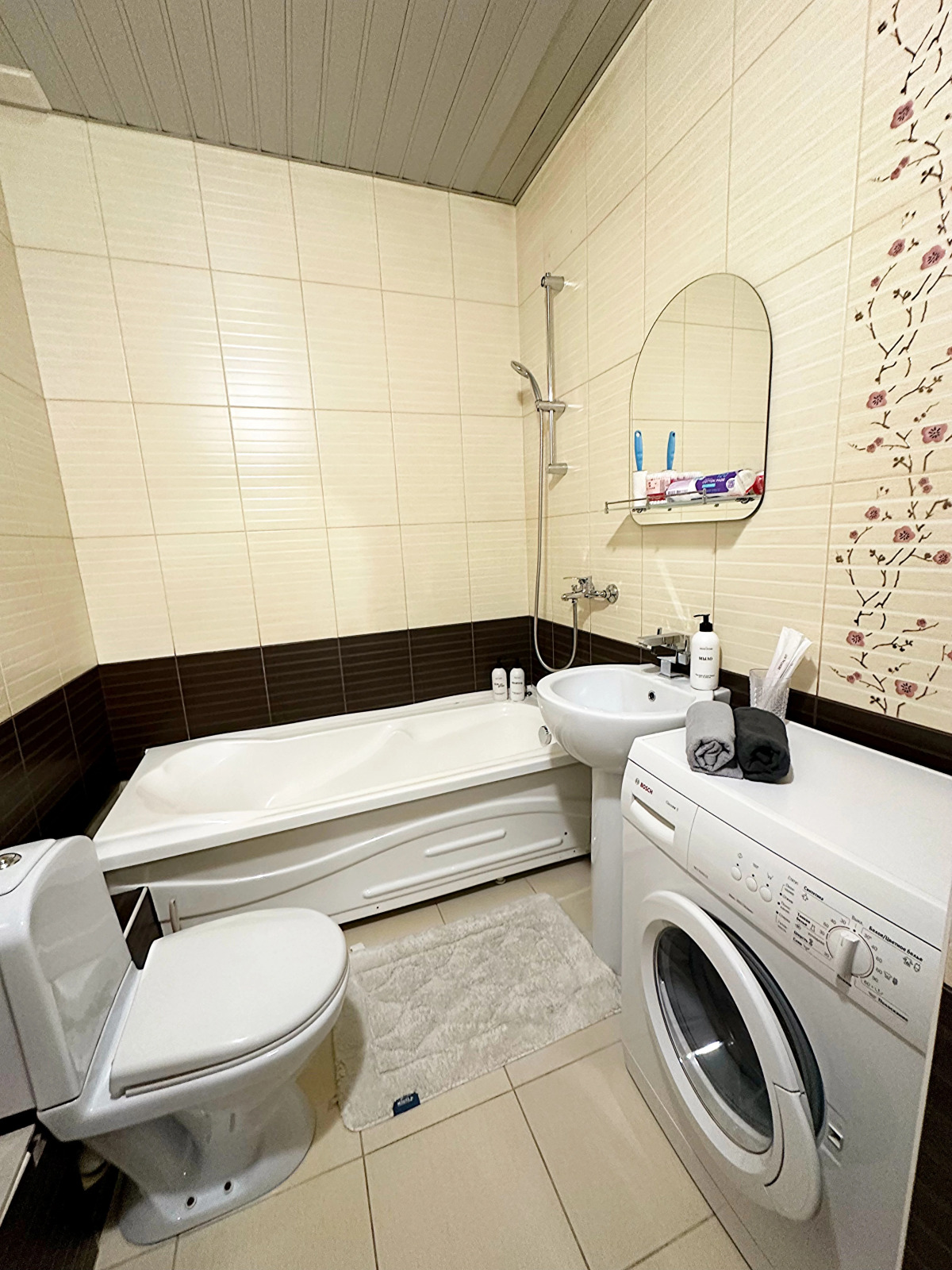 Квартира Двухкомнатная квартира на Радужном