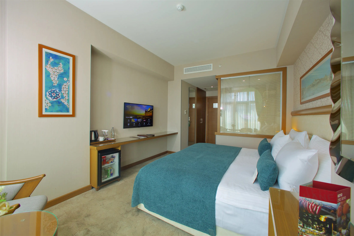 Momento Golden Horn Hotel