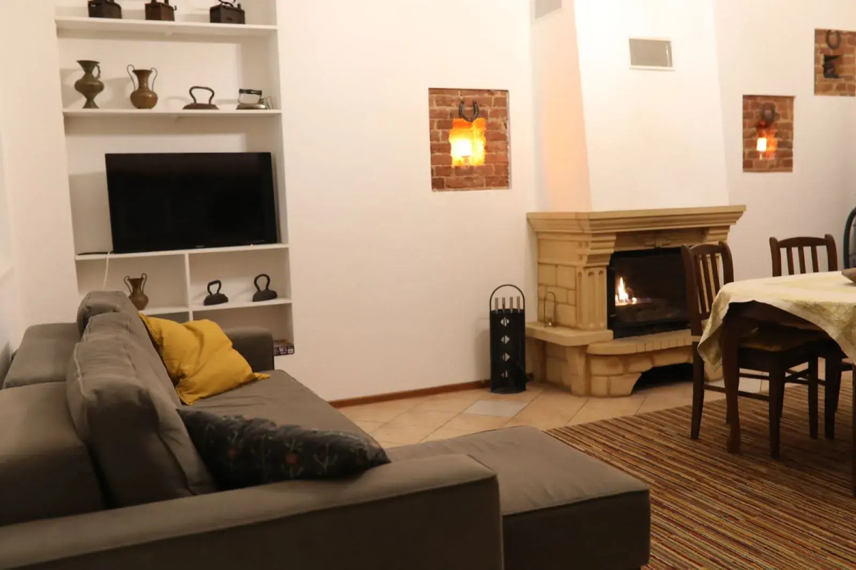 Апартаменты с камином на Чайковского 2/7