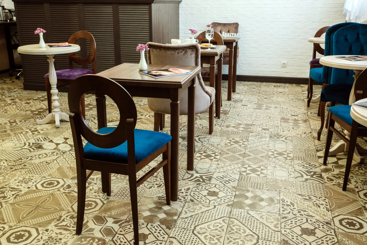 Отель Аристократ