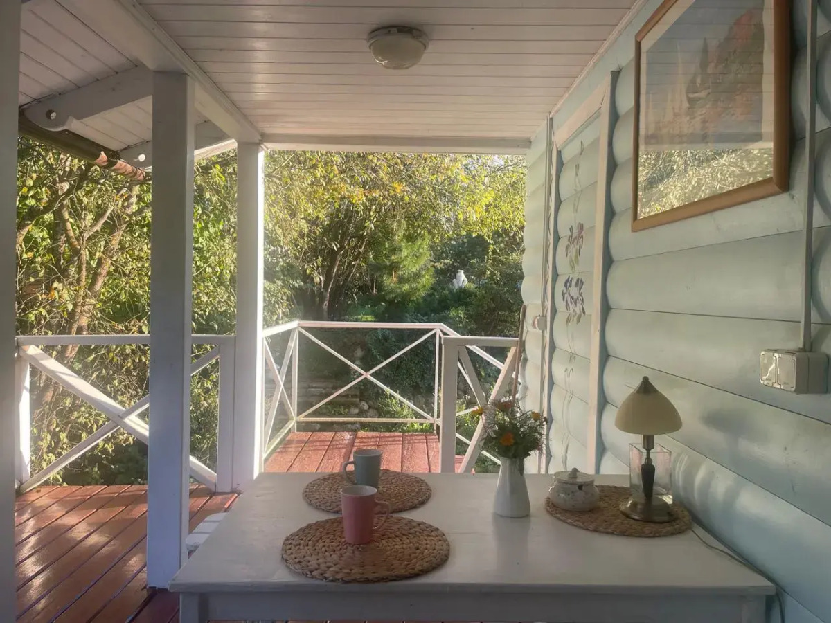 Частный дом Домик у воды