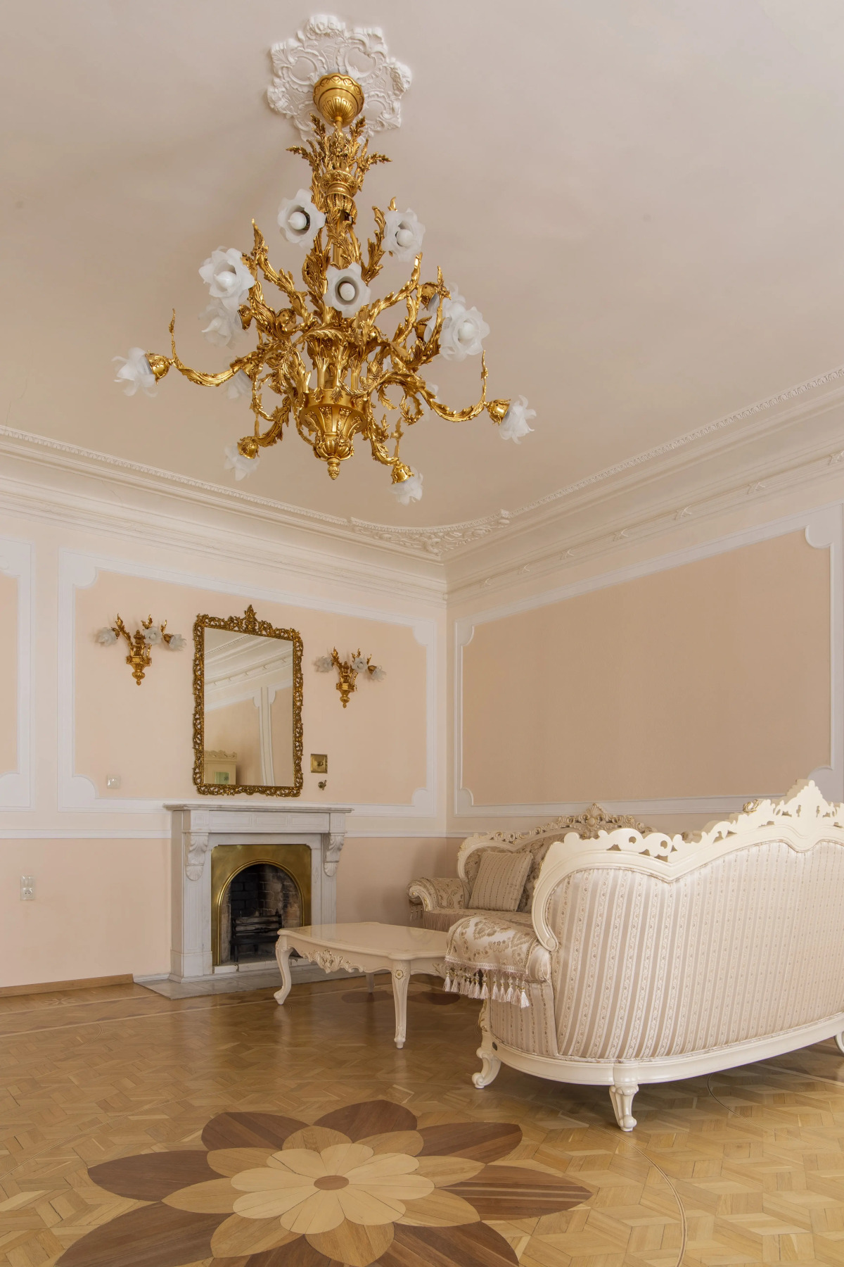 Квартира на Рубинштейна 4