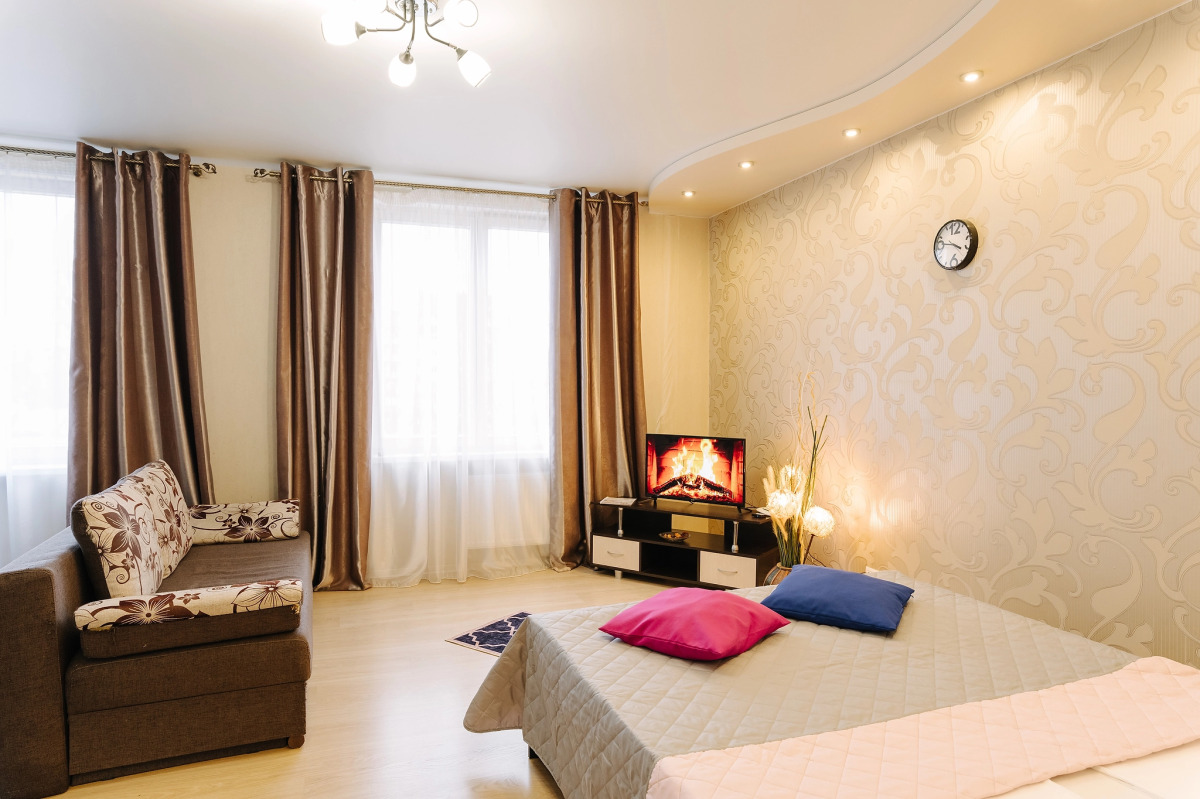 Апартаменты 9 ночей с видом на речку на Коммунальной 1