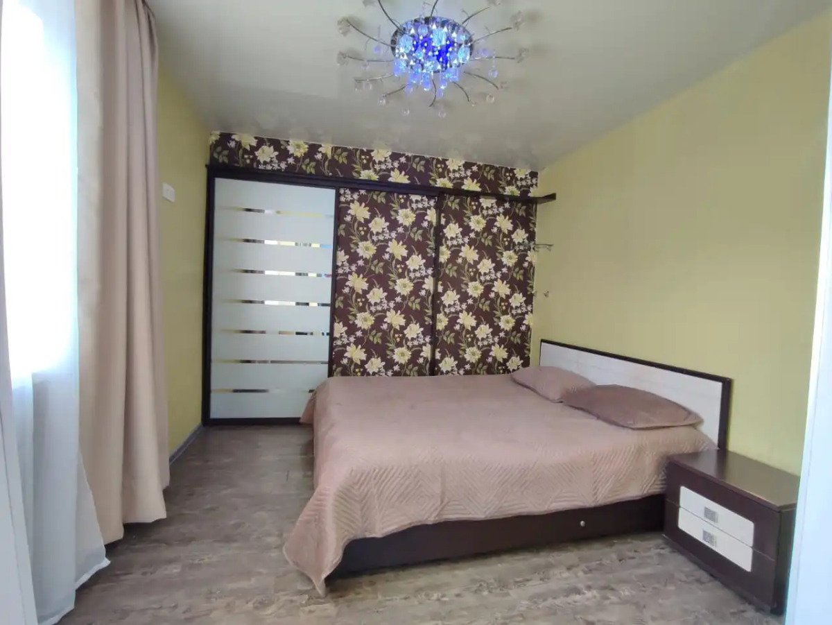 Апартаменты Калинина 49