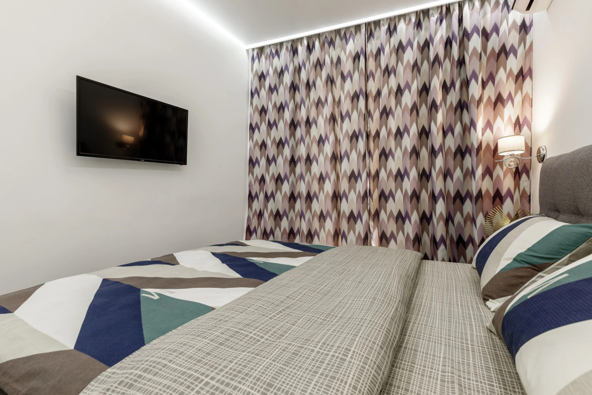 Двухкомнатные апартаменты LUX  с видом на ДОН №7