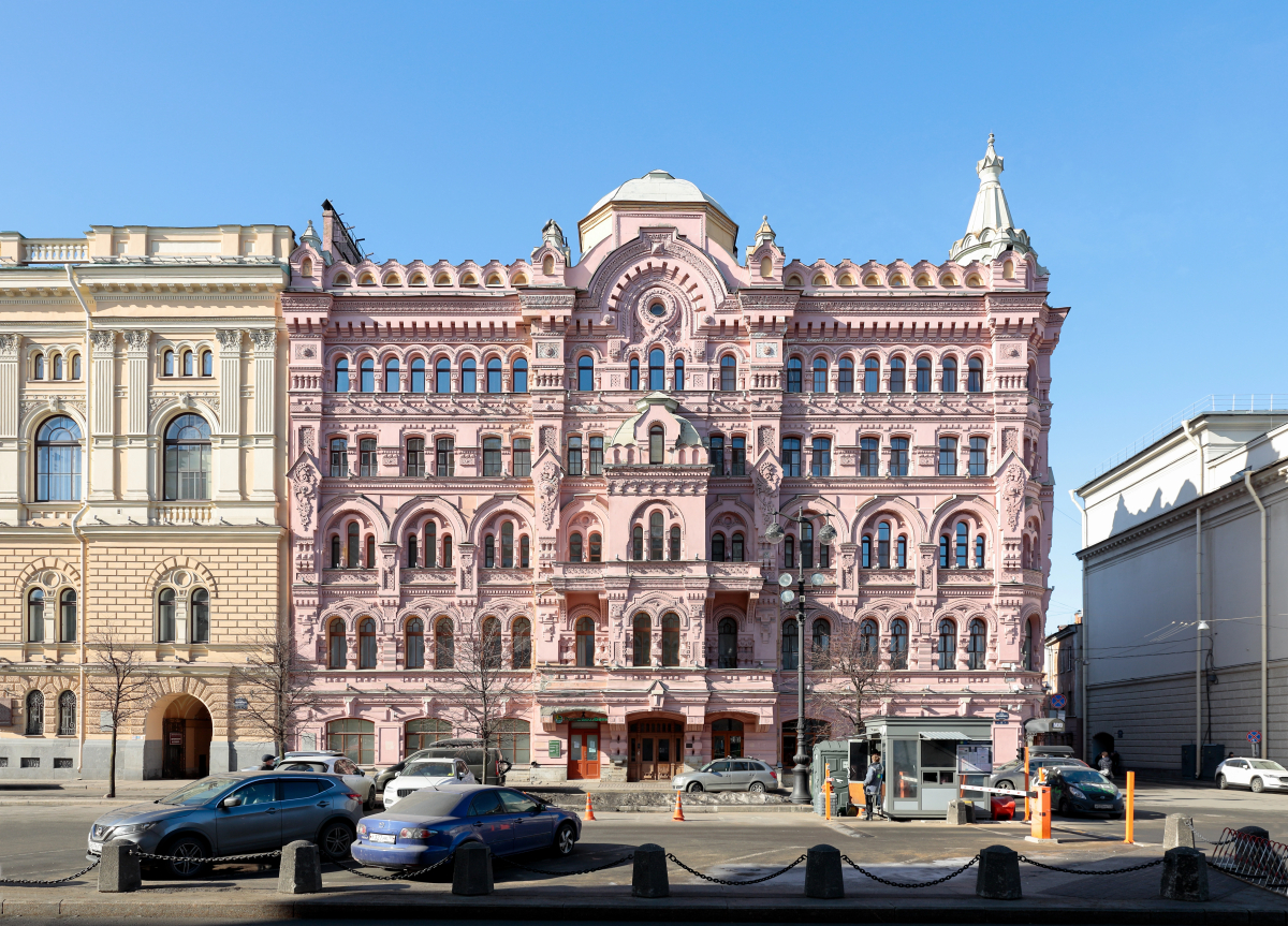 Апартаменты Minin Apartments с видом на Александринский Театр 130 кв.м.