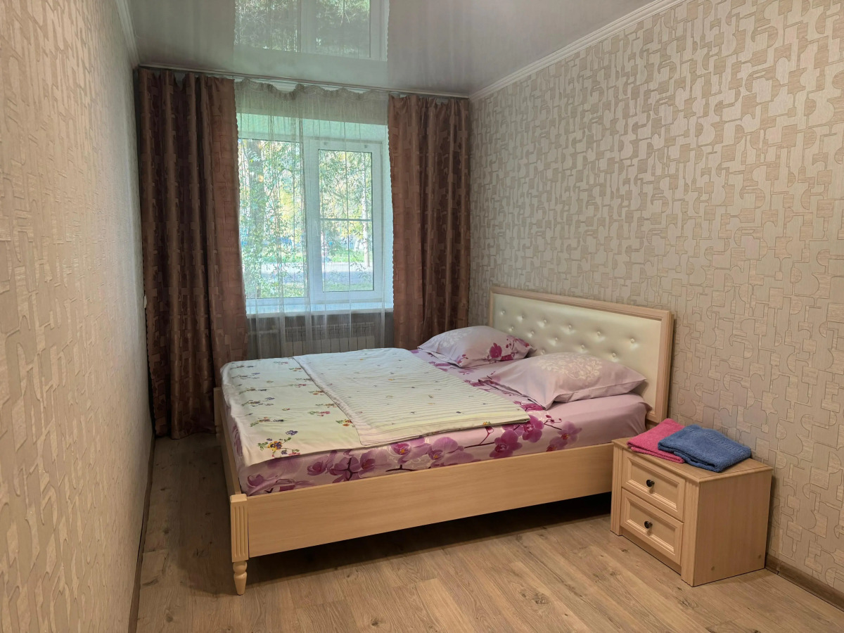 Апартаменты на Проспекте Строителей 27-2