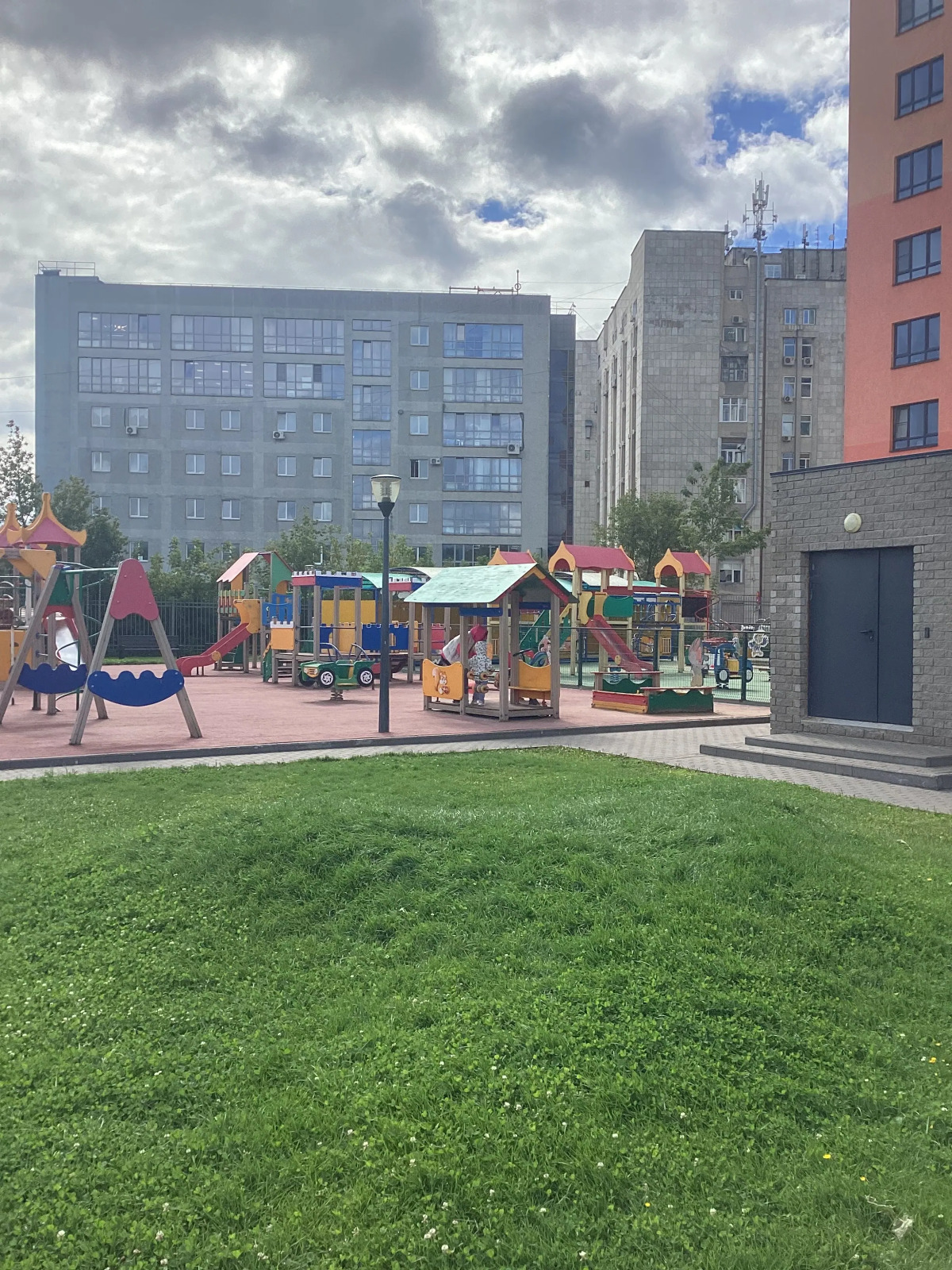 Квартира 1-комнатная на Родионова 192 корпус 4