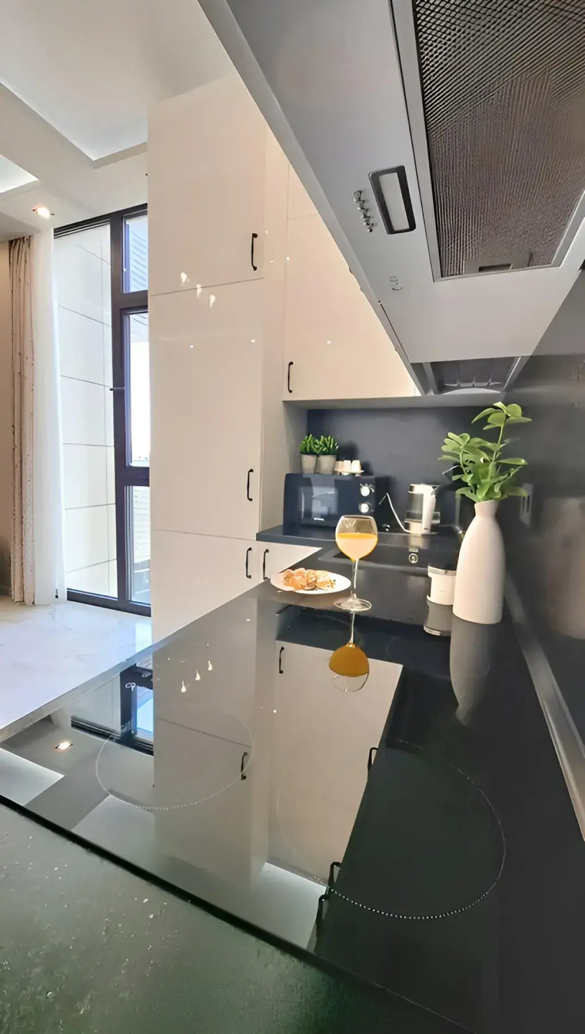 Апартаменты в ЖК Метрополь с Красивым Видом на Горы