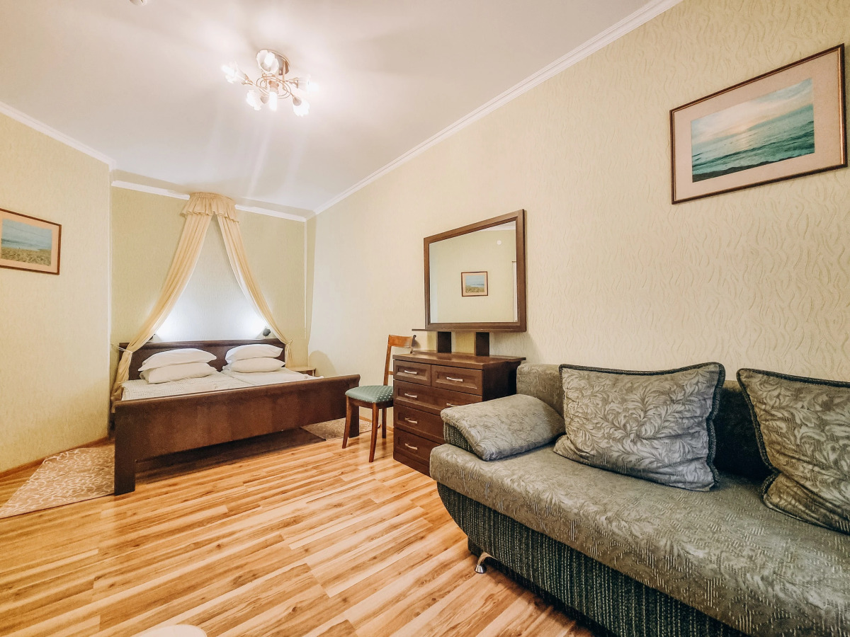 Вилла Гренч