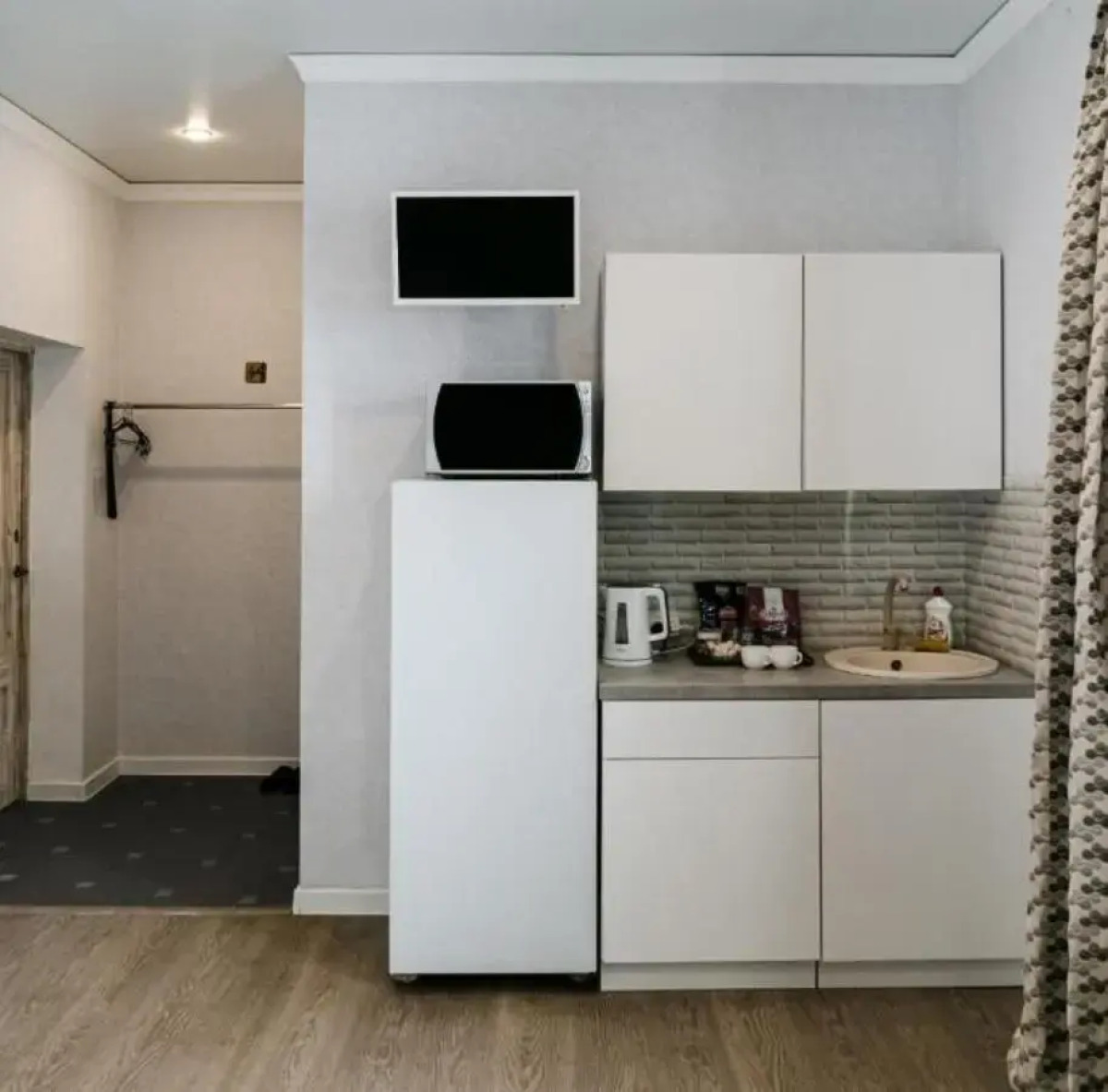 Гостевой дом с часами