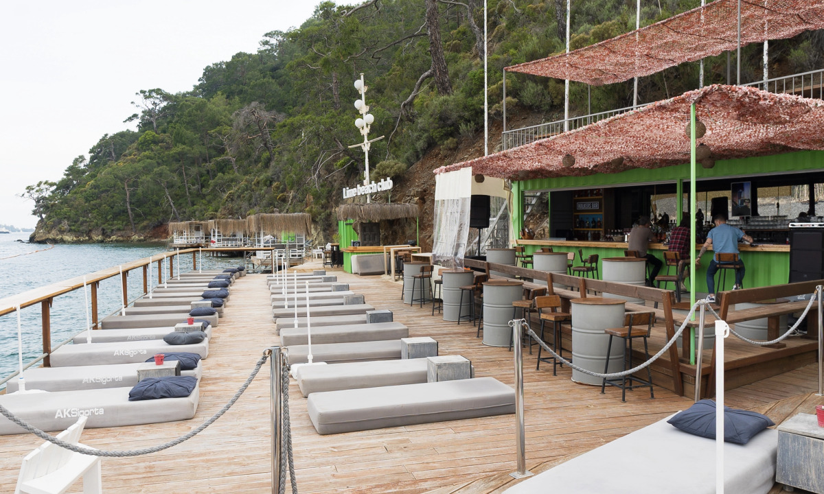 Отель Vira Apart