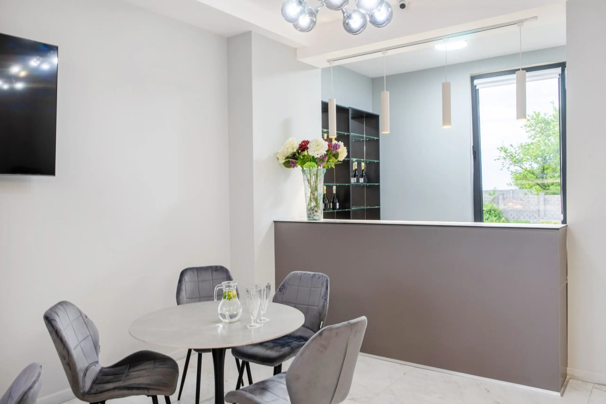 Отель  Берег Святой Софии