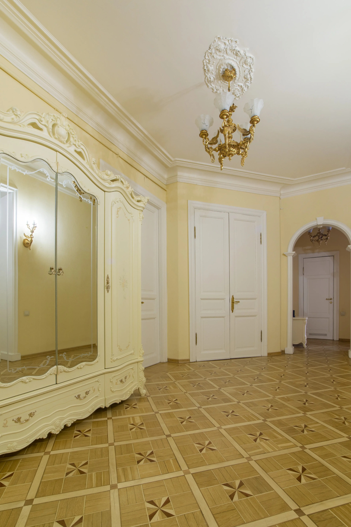 Квартира на Рубинштейна 4