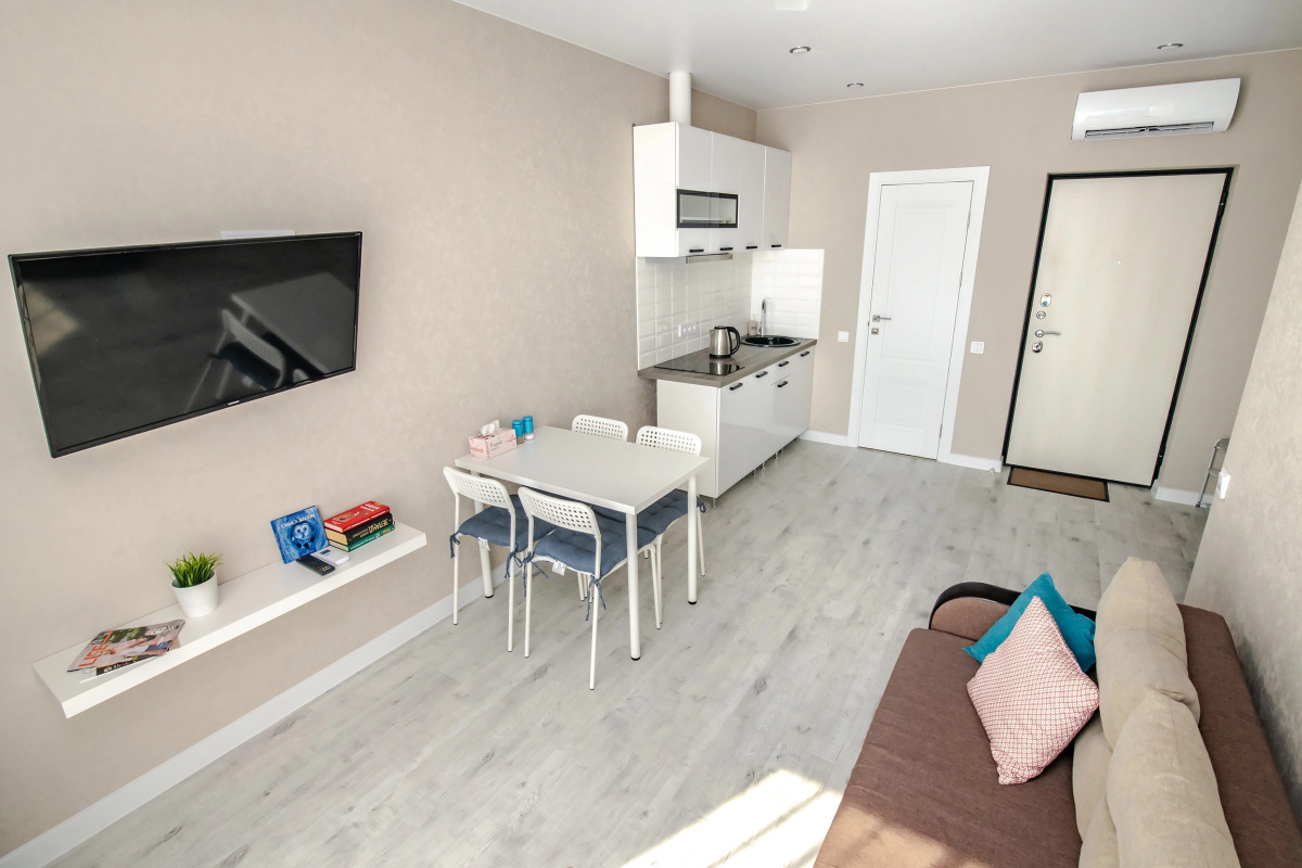 Апартаменты TopHouse на Брянской 18 двухкомнатные