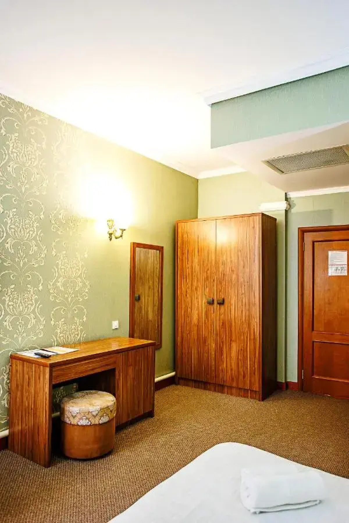 Отель Корсар