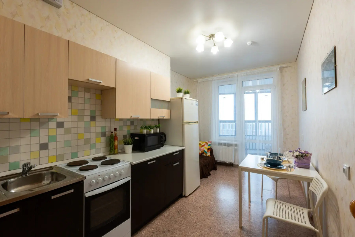 Апартаменты Сутки Уфа на Энтузиастов 11-241