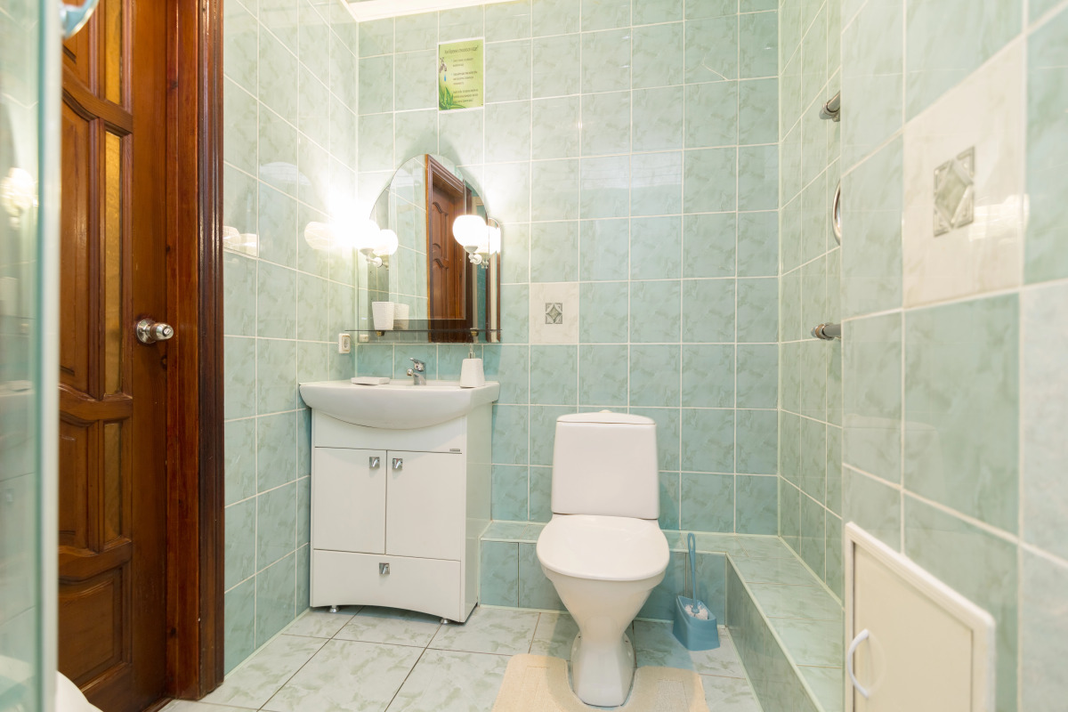 Апартаменты двухкомнатные в центре на ул.Горького 152. Сова-Дом