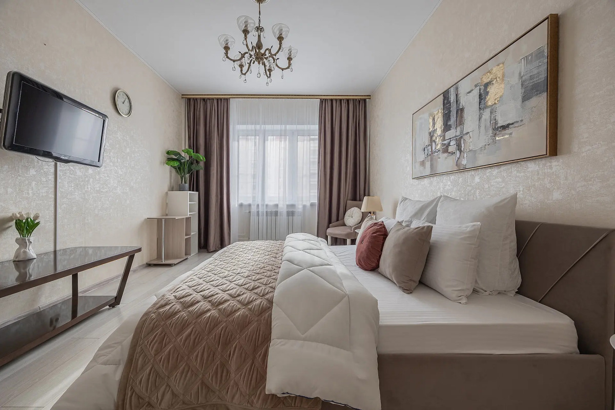 Апартаменты с двумя спальнями, в центре города, у канатной дороги