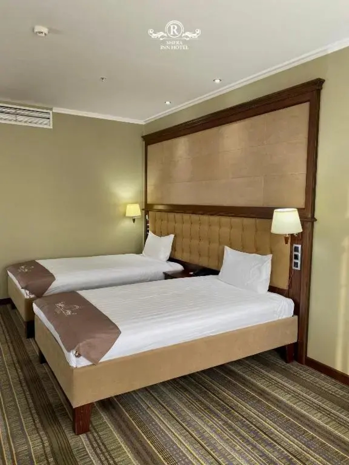 Отель Shera Inn