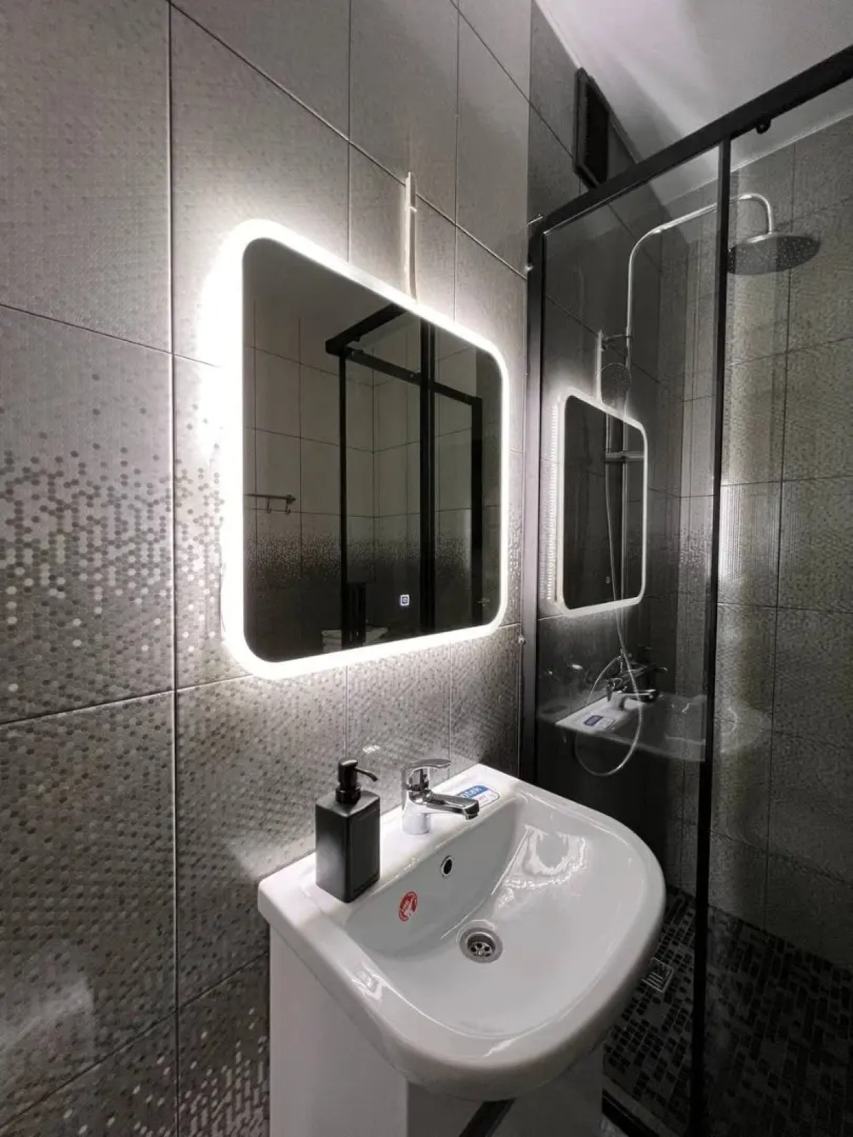 Апартаменты возле Аквапарка и  ТРЦ Планета