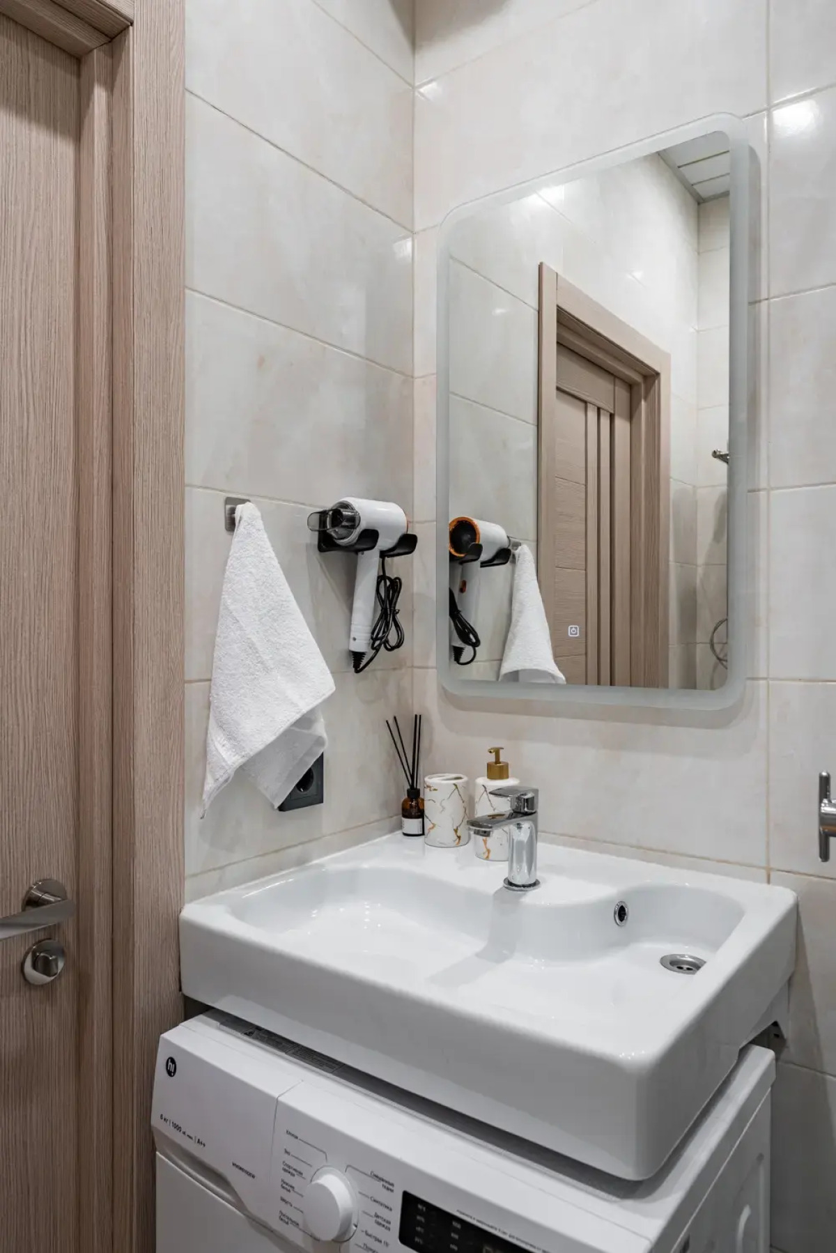 Апартаменты Светлая Студия Рядом с Метро Нижегородская