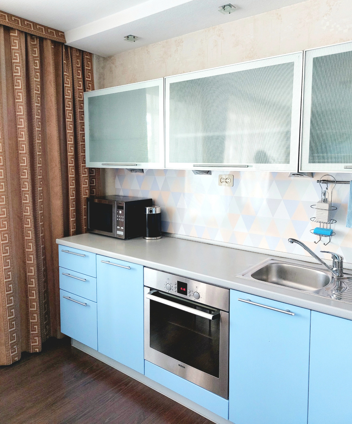 Апартаменты Рядом с центром на Татищева 53