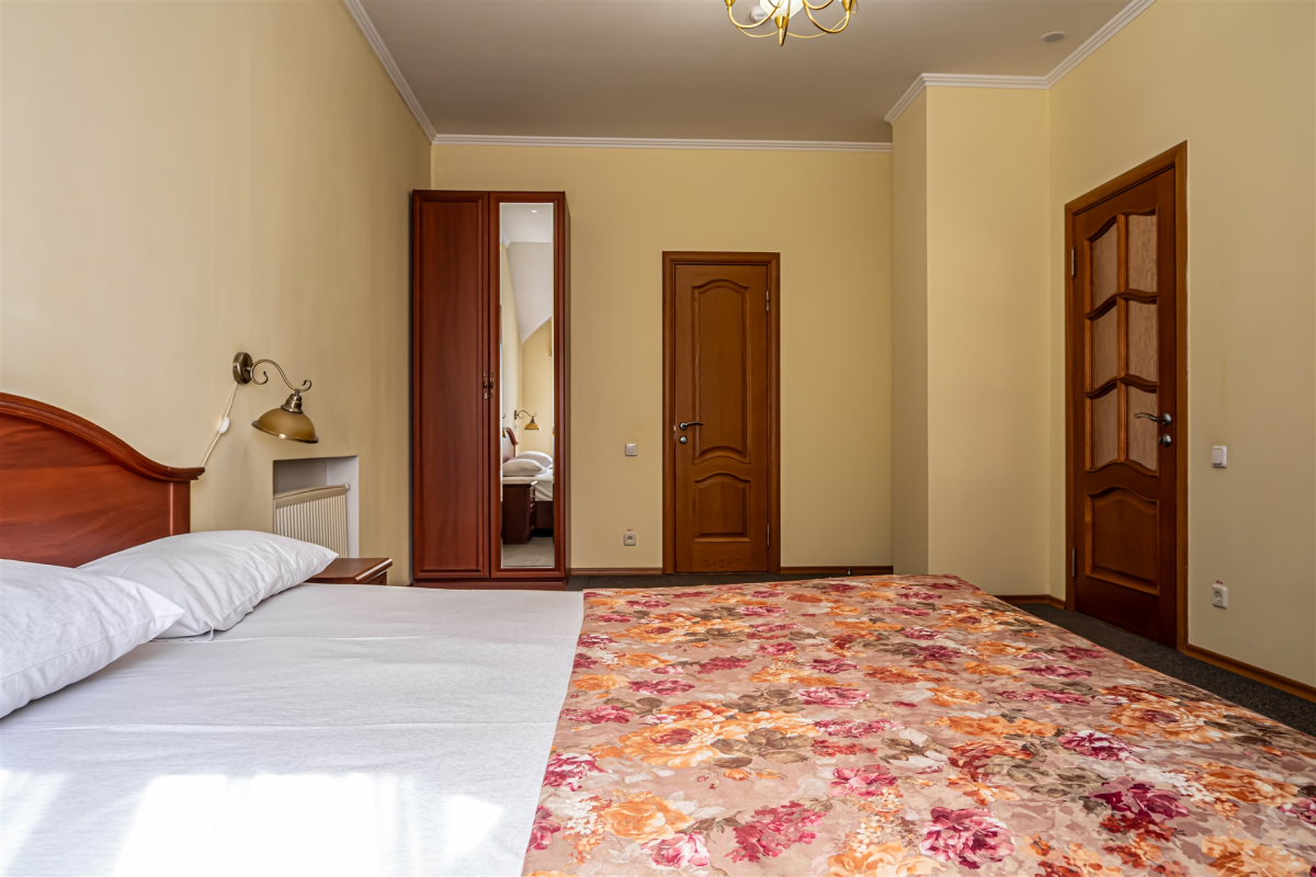 Отель Респект