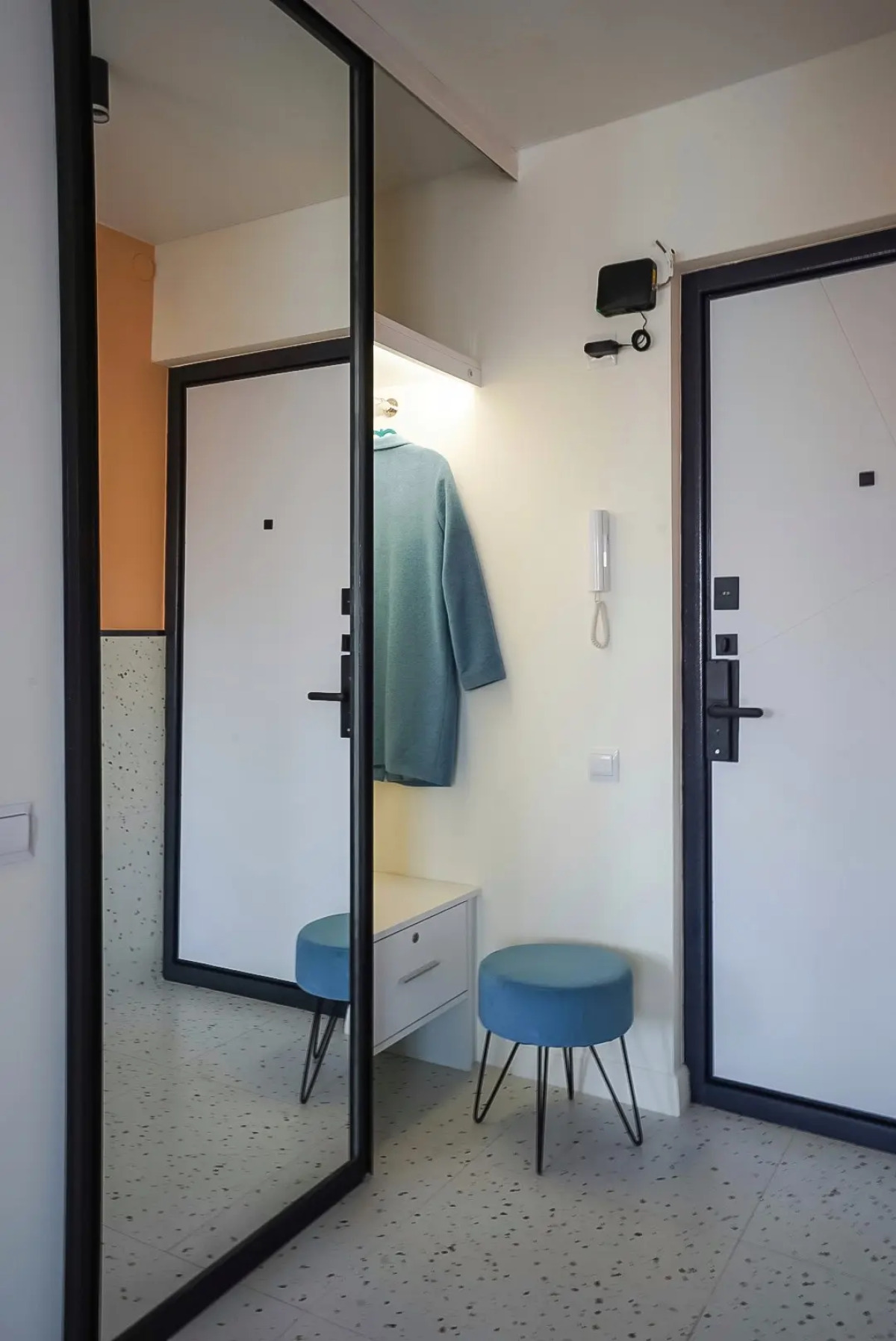 Апартаменты Zoya Apart в центре с видом на Верхний пруд и музей Янтаря