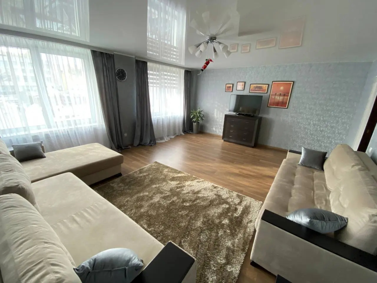 Квартира пл. Свободы Ленина 28