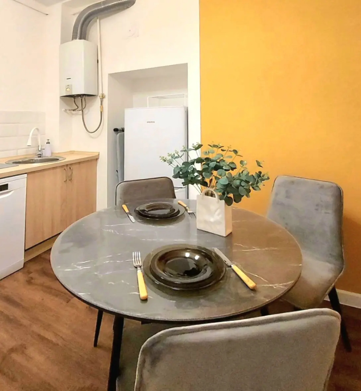 Квартира RoomyRoom Gorkovskaya