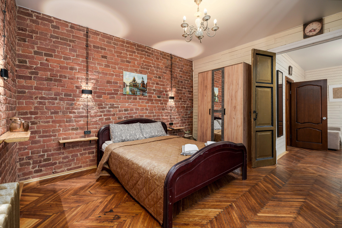 Апартаменты SREDNYAYA PODYACHESKAYA 6 APARTMENTS Просторные трехкомнатные апартаменты Park Lane Inn для 3-х взрослых