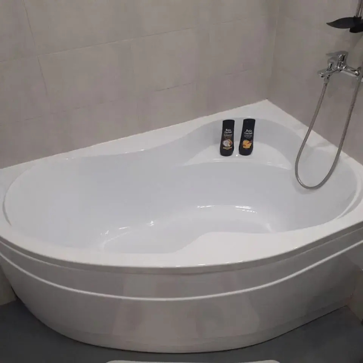 Квартира на набережной