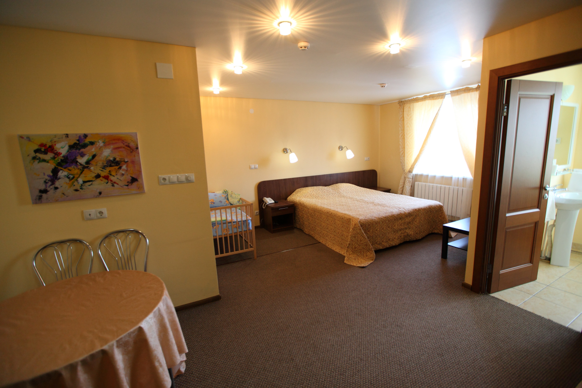 Отель Два крыла