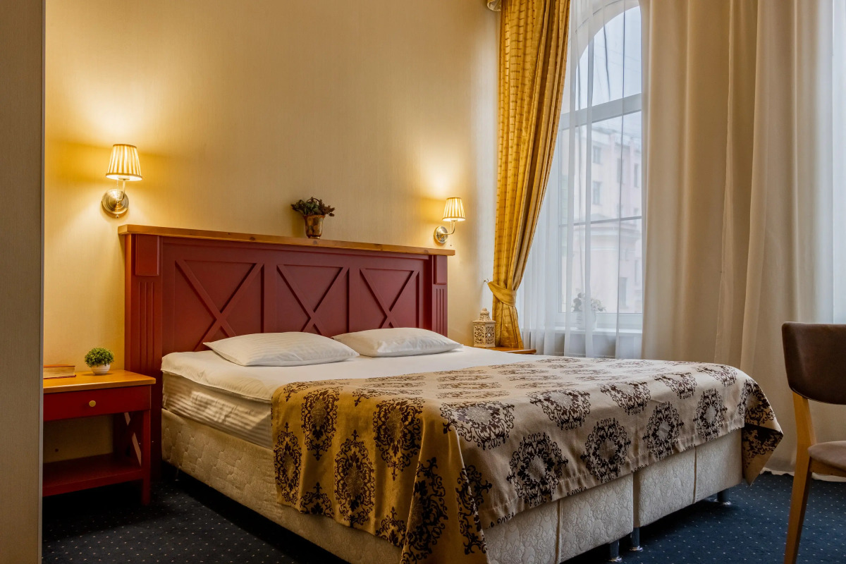 Меблированные комнаты Блюз на Невском