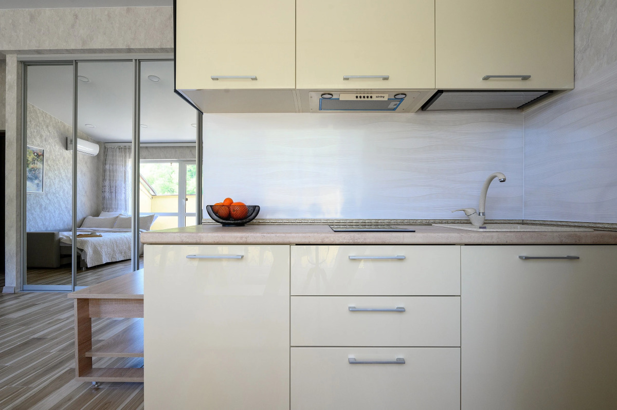 Студия с террасой и видом на горы. Кватро 150