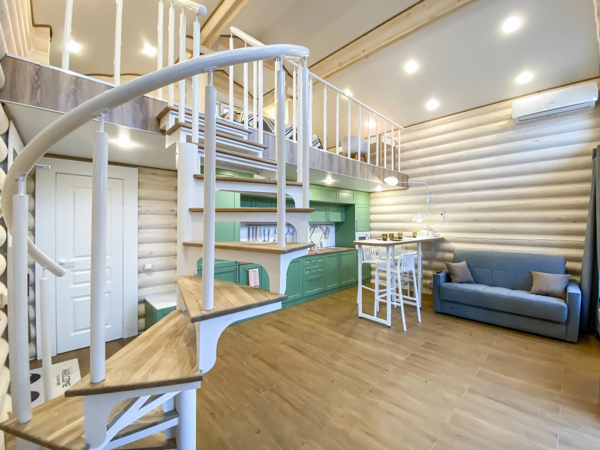 Частный дом  Три Избы