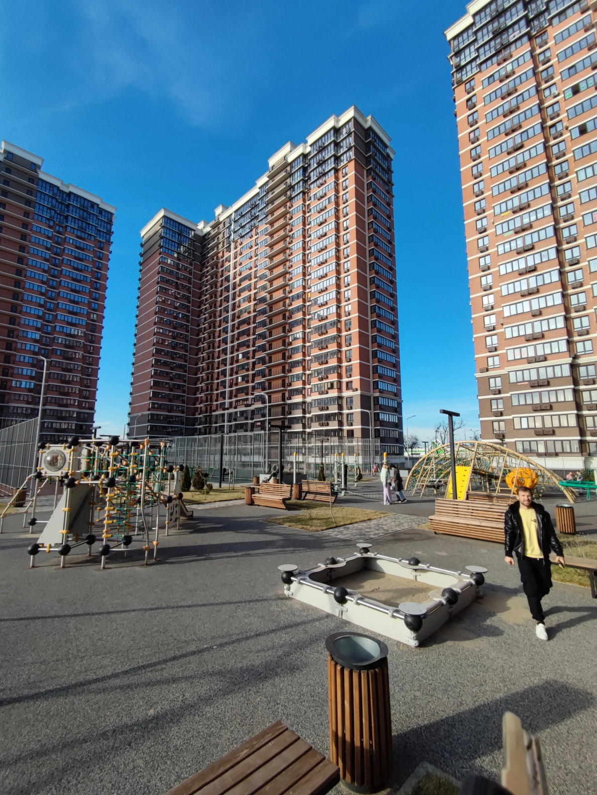 Апартаменты  на улице Героя Пешкова 14/4