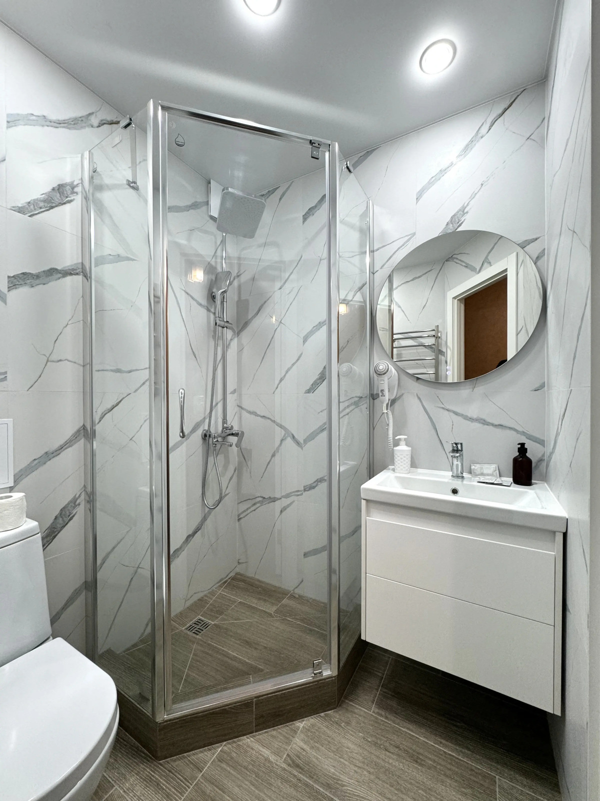 Апартаменты Кремлевская 25  3х Комнатная