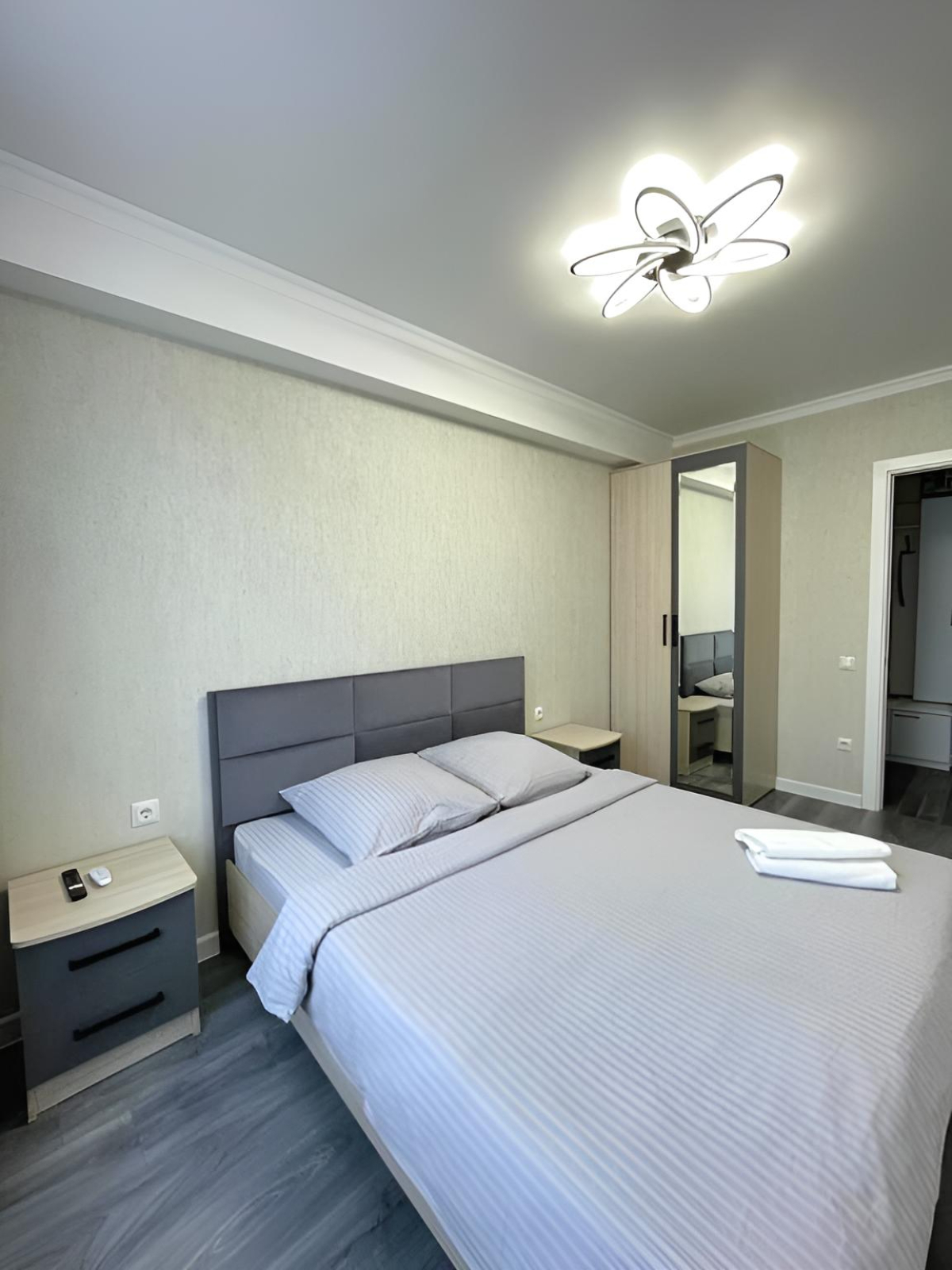 Квартира Двухкомнатная квартира в центре города